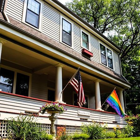 Brown Street Inn Bed And Breakfast Iowa City Ngoại thất bức ảnh